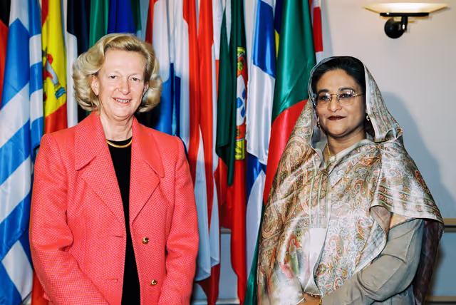 Nicole FONTAINE EP President meets with Sheikh HASINA, Prime Minister of Bangladesh