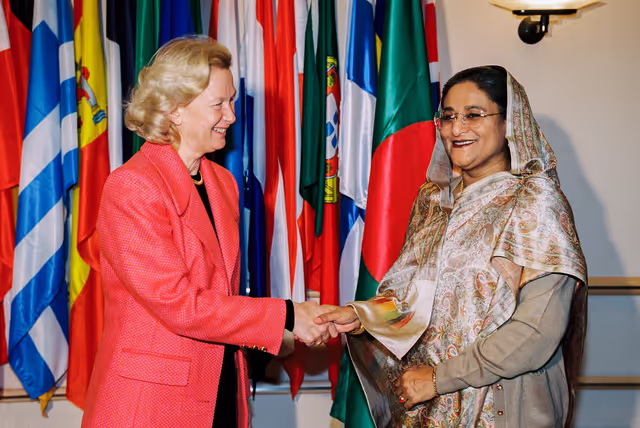 Nicole FONTAINE EP President meets with Sheikh HASINA, Prime Minister of Bangladesh