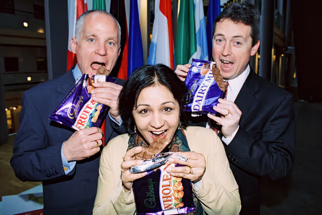 The MEPs Michael CASHMAN, Neena GILL, Simon Francis MURPHY in Strasbourg in March 2000.