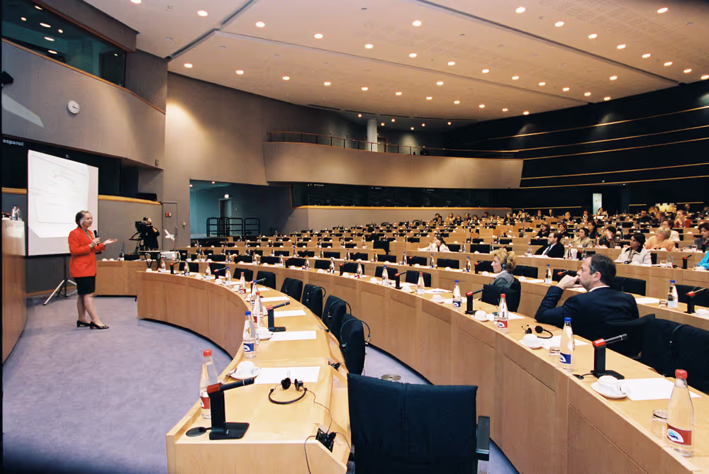 During a meeting in Brussels in March 2000