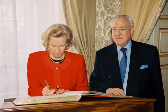 Nicole FONTAINE, EP President meets Christian PONCELET, President of the French Senate in Paris on March 22, 2000.