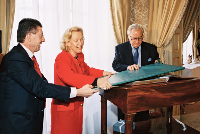 Nicole FONTAINE, EP President meets Christian PONCELET, President of the French Senate in Paris on March 22, 2000.