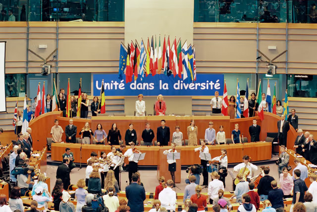 Foto 5: Proclamation of the slogan Unity diversity slogan in Brussels