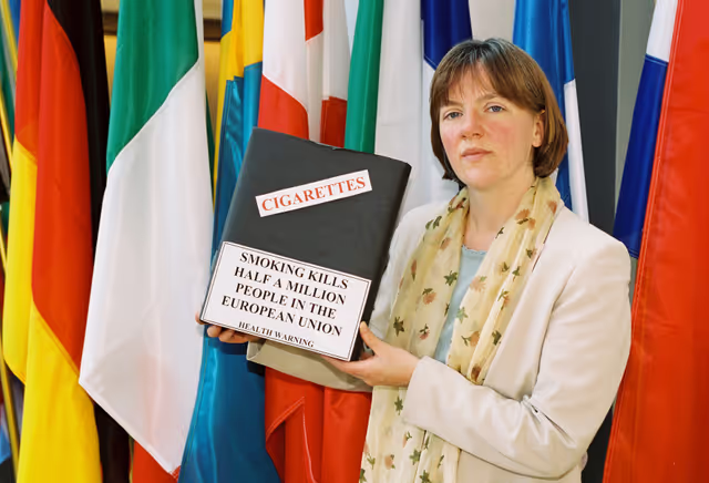 Nuotrauka 3: MEPs Demonstration concerning report on the Manufacture, presentation and sale of tobacco products