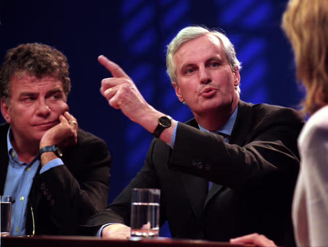 Photo 32: Olivier DUHAMEL and Commissioner Michel BARNIER attend a TV debate