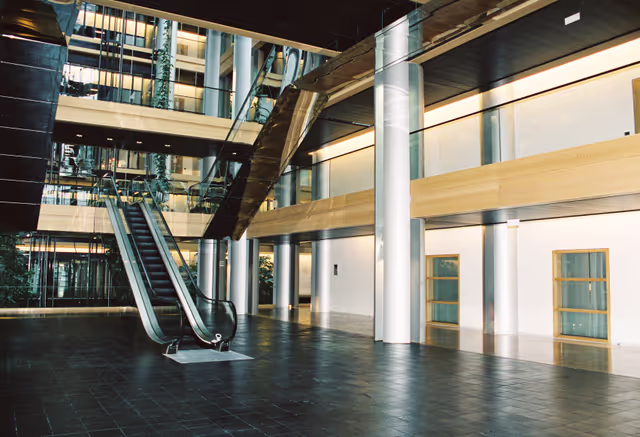 Fotogrāfija 8: Inside the European Parliament in Strasbourg