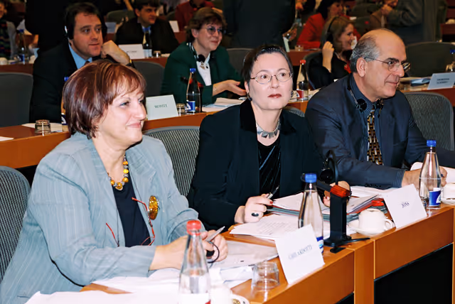 Nuotrauka 25: MEPs Fiorella GHILARDOTTI, Karin JONS and Ioannis KOUKIADIS in a meeting in the European Parliament in Brussels
