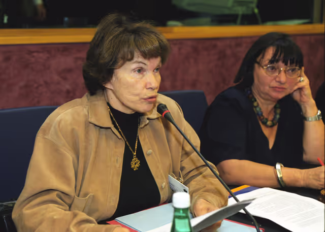 Photo 6: Daniele MITTERAND attends a meeting in Strasbourg