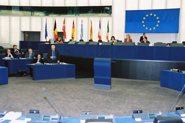 PLenary session in Strasbourg - Statement by COuncil and Commission on the use of depleted uranium in Bosnia and Kosovo - Balkans syndrome