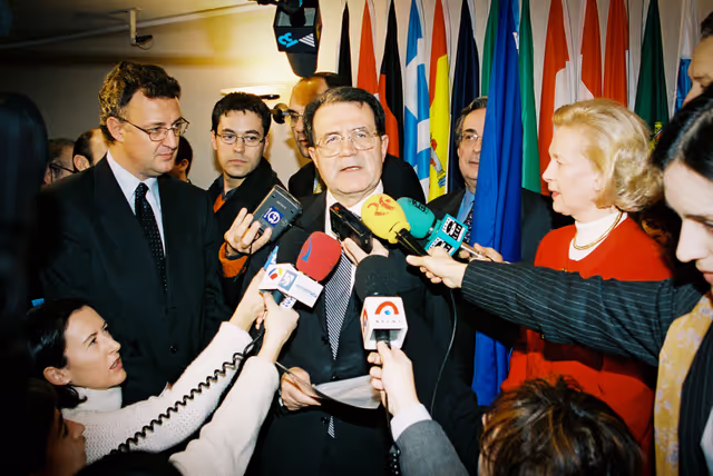 Photo 13: Presentation of the pact against terrorism in Spain