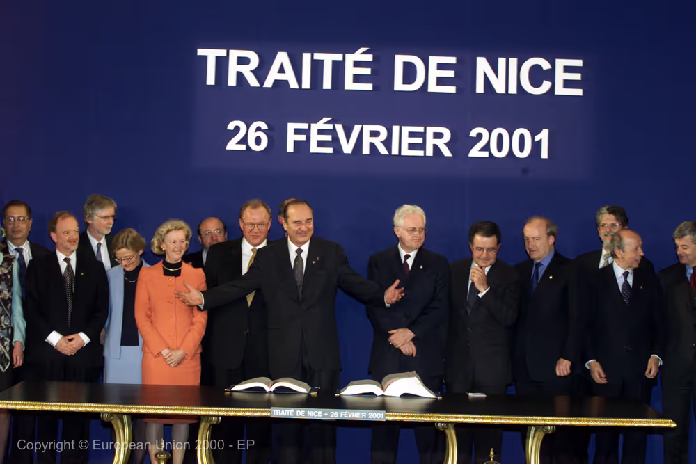 Signature of the Nice Treaty.