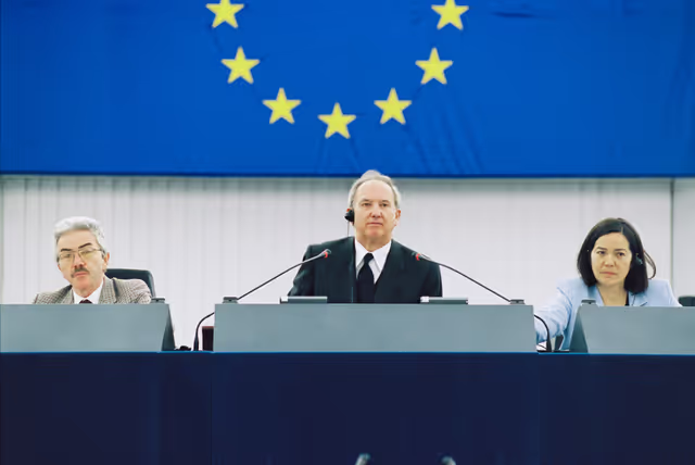 Nuotrauka 3: EP Vice-President Ingo FRIEDRICH presides over a plenary session in Strasbourg