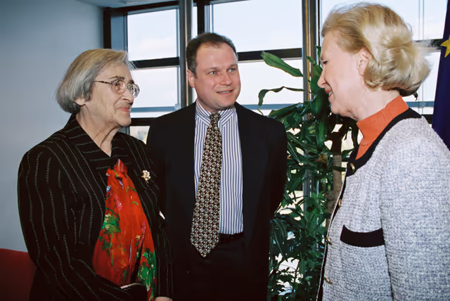 Fotografi 4: EP President meets with Elena BONNER-SAKHAROV