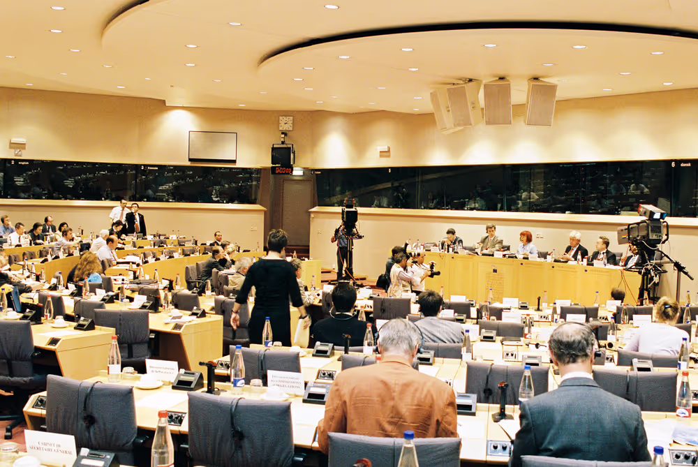 Monetary dialogue with the ECB: discussion with Wim DUISENBERG, President of the ECB