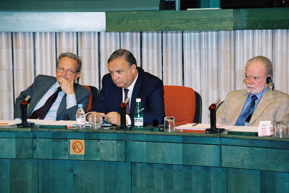 Intergroup: Islands and Overseas Entities