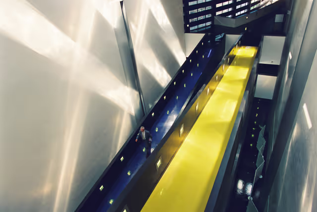 Φωτογραφία 13: Inside the European Parliament in Strasbourg