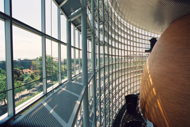 Φωτογραφία 7: Inside the European Parliament in Strasbourg