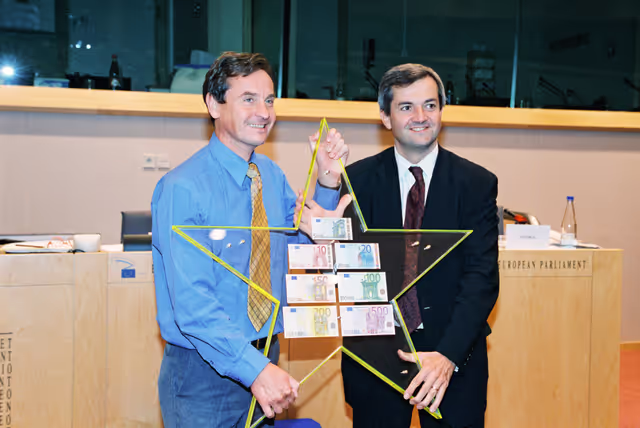 Fotagrafa 15: Euro Campaign