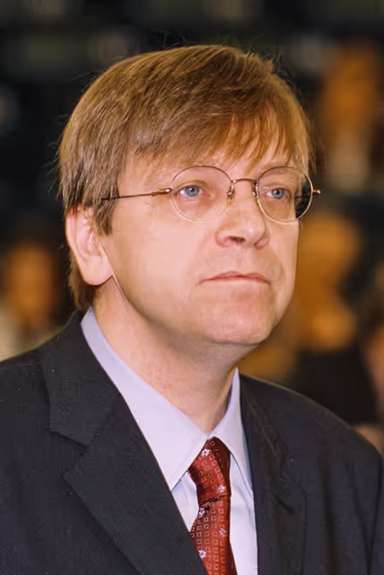 Fotografia 14: Plenary session in Strasbourg - report on the Ghent European Council held on 19 October