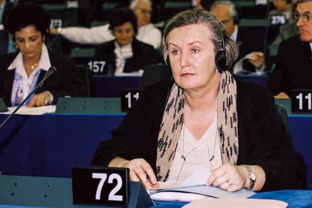 Fotografia 18: Portrait of a MEP during the plenary session at the European Parliament in Strasbourg