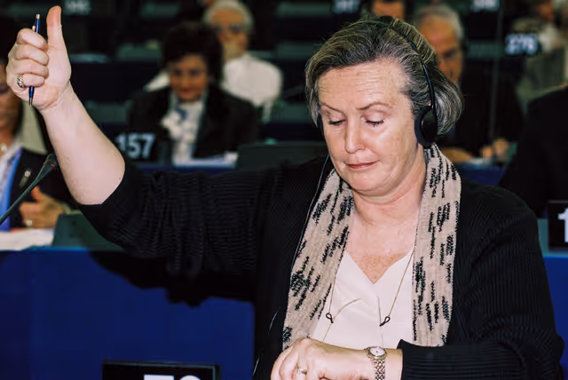 Fotografia 19: Portrait of a MEP during the plenary session at the European Parliament in Strasbourg