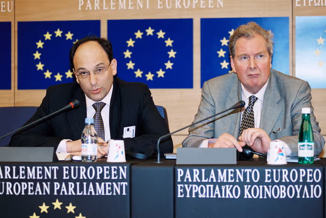 Φωτογραφία 5: Press Conference of Lord BETHELL and Peter CARUANA, Chief Minister of Gibraltar, on the constitutional future of Gibraltar