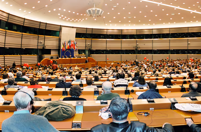 Photo 23 : Open days at the European Parliament in Brussels on May 2002.