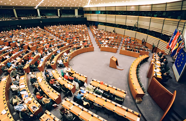 Photo 20 : Open days at the European Parliament in Brussels on May 2002.