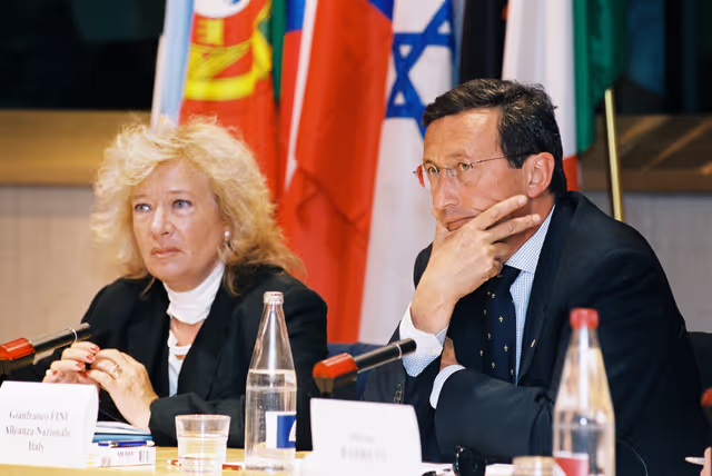 Fotagrafa 1: Meeting of the Alliance for a Europe of Nations