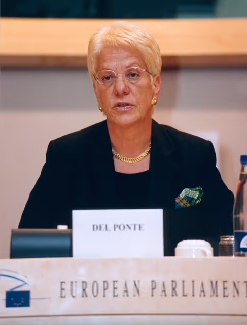 Billede 12: Swiss Magistrate Carla DEL PONTE attends a news conference in Brussels