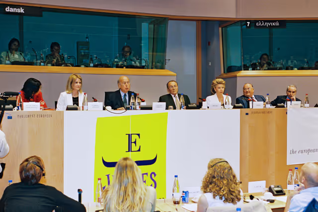 Foto 28: Meeting of the Youth European Convention with the President of the European Convention in Brussels