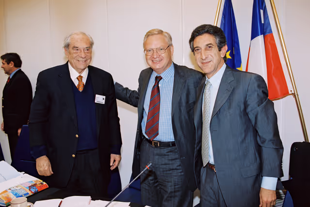 Fotografia 9: Visit of Gabriel VALDES, former Chilean Foreign Minister