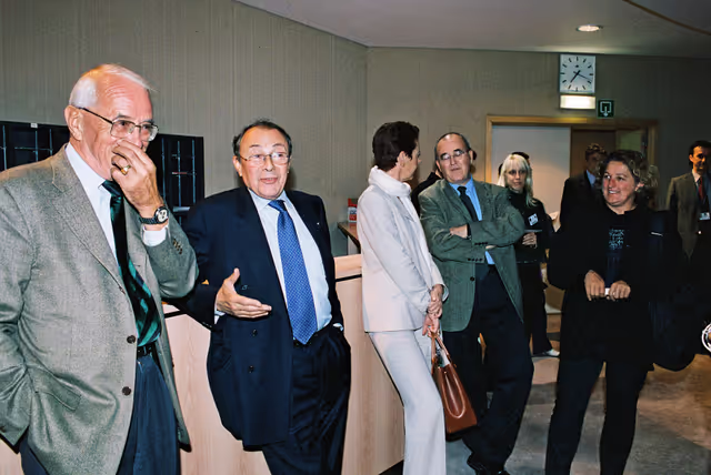 Foto 5: Video projection with Michel ROCARD