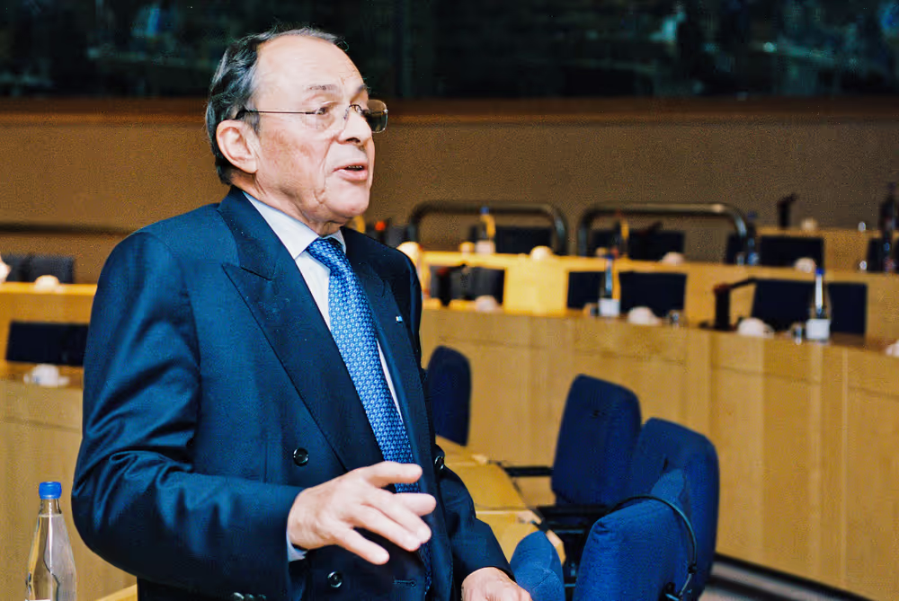 Video projection with Michel ROCARD