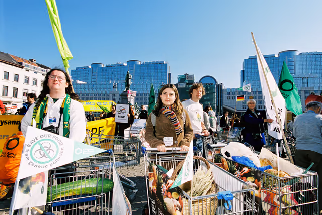 Fotografija 13: Demonstration against the use of GMO's in food