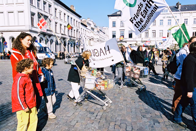 Fotografija 3: Demonstration against the use of GMO's in food