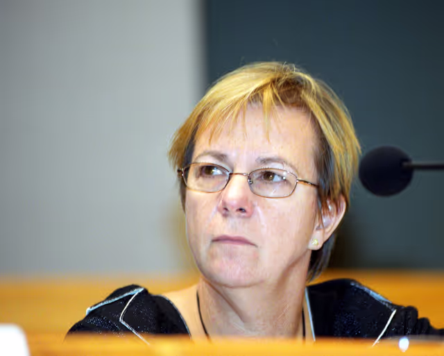 Fotografie 33: MEP Patsy SORENSEN attends a meeting in Brussels