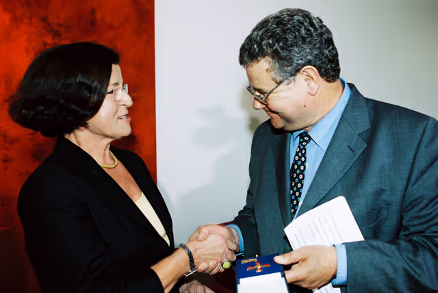 Fotografija 1: German MEPs are awarded the German 'Verdienstkreuz' (Merit Cross of the Federal Republic of Germany)