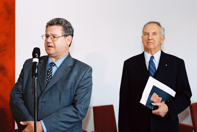 Fotografija 7: German MEPs are awarded the German 'Verdienstkreuz' (Merit Cross of the Federal Republic of Germany)