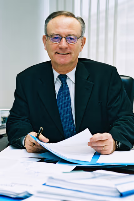 Billede 4: MEP Klaus HANSCH in his office in Brussels