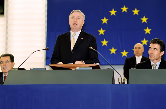 Fotó 11: Extraordinary debate on enlargement with MPs from the Applicant States  Debate in the Chamber