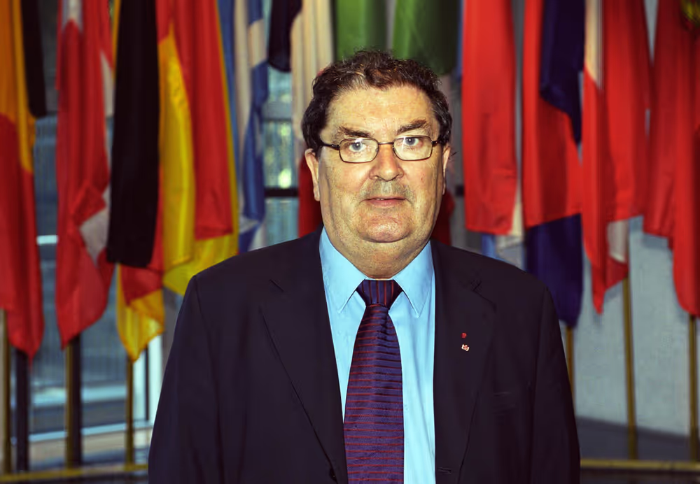 Portrait of MEP John HUME