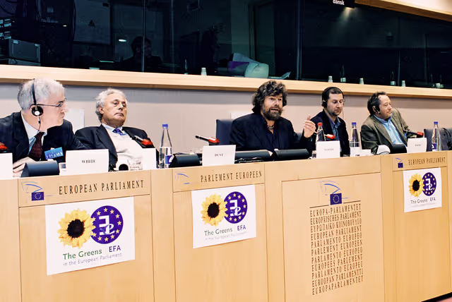 Valokuva 8: Conference media: Power Democracy