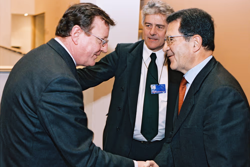 MEPs David TRIMBLE, James NICHOLSON and Romano PRODI EC President