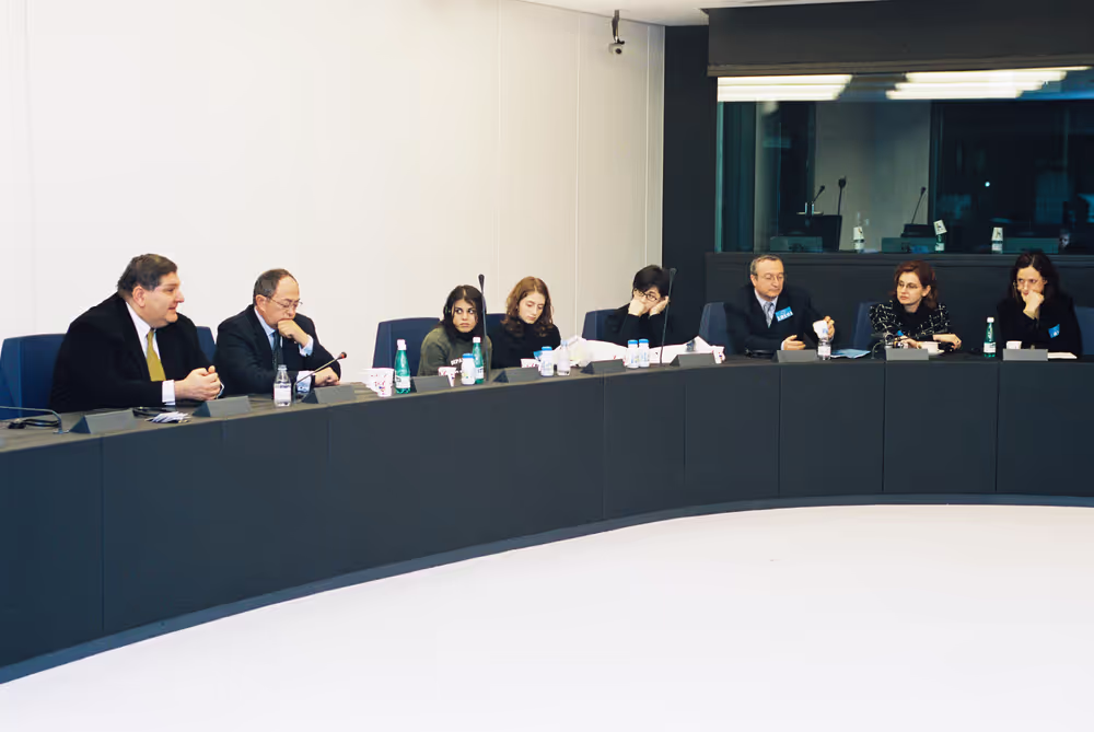 Italian MEPs meet with students in Strasbourg
