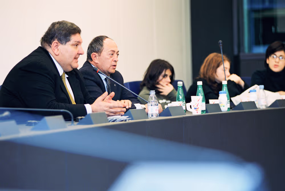 Italian MEPs meet with students in Strasbourg