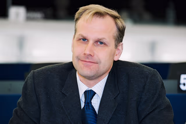 Photo 29 : MEP Jonas SJOSTEDT in Plenary Session in Strasbourg