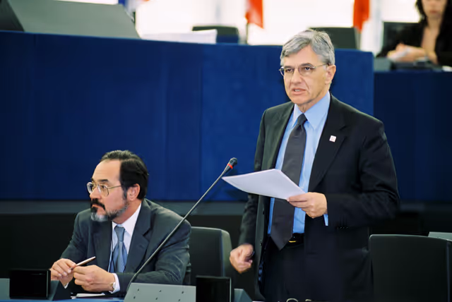 Photo 2 : Anastasios GIANNITSIS, Greek Deputy Minister for Foreign Affairs in Plenary Session in Strasbourg