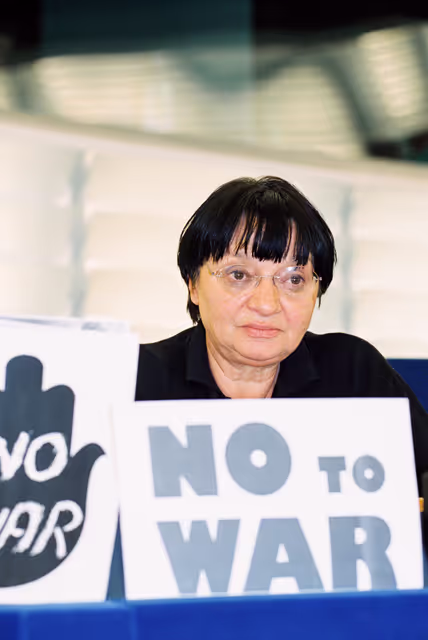 Photo 36 : MEP Luisa MORGANTINI in Plenary Session in Strasbourg