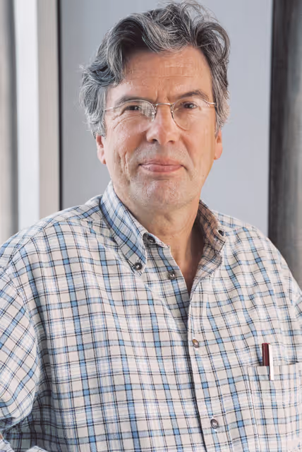 Fotografia 3: MEP Pierre JONCKHEER at the European Parliament in Brussels